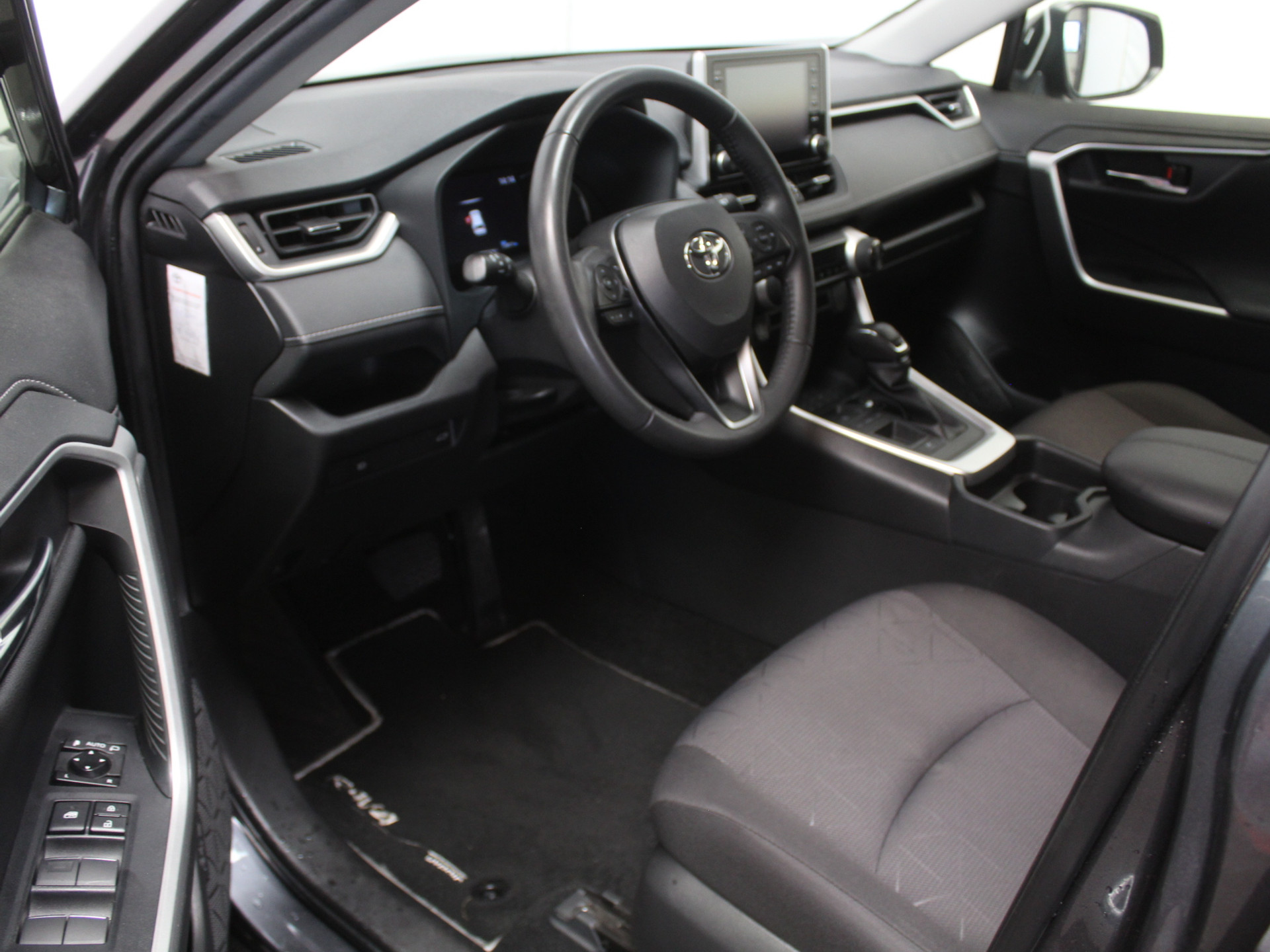 Toyota RAV4 2.5 Hybrid Dynamic CLIMATE | ADAPCRUISE | NAVI | CARPLAY | DAB | LED | CAMERA | ELECAKLEP | LMV18 54502313-0.jpg | Autobedrijf Verharen