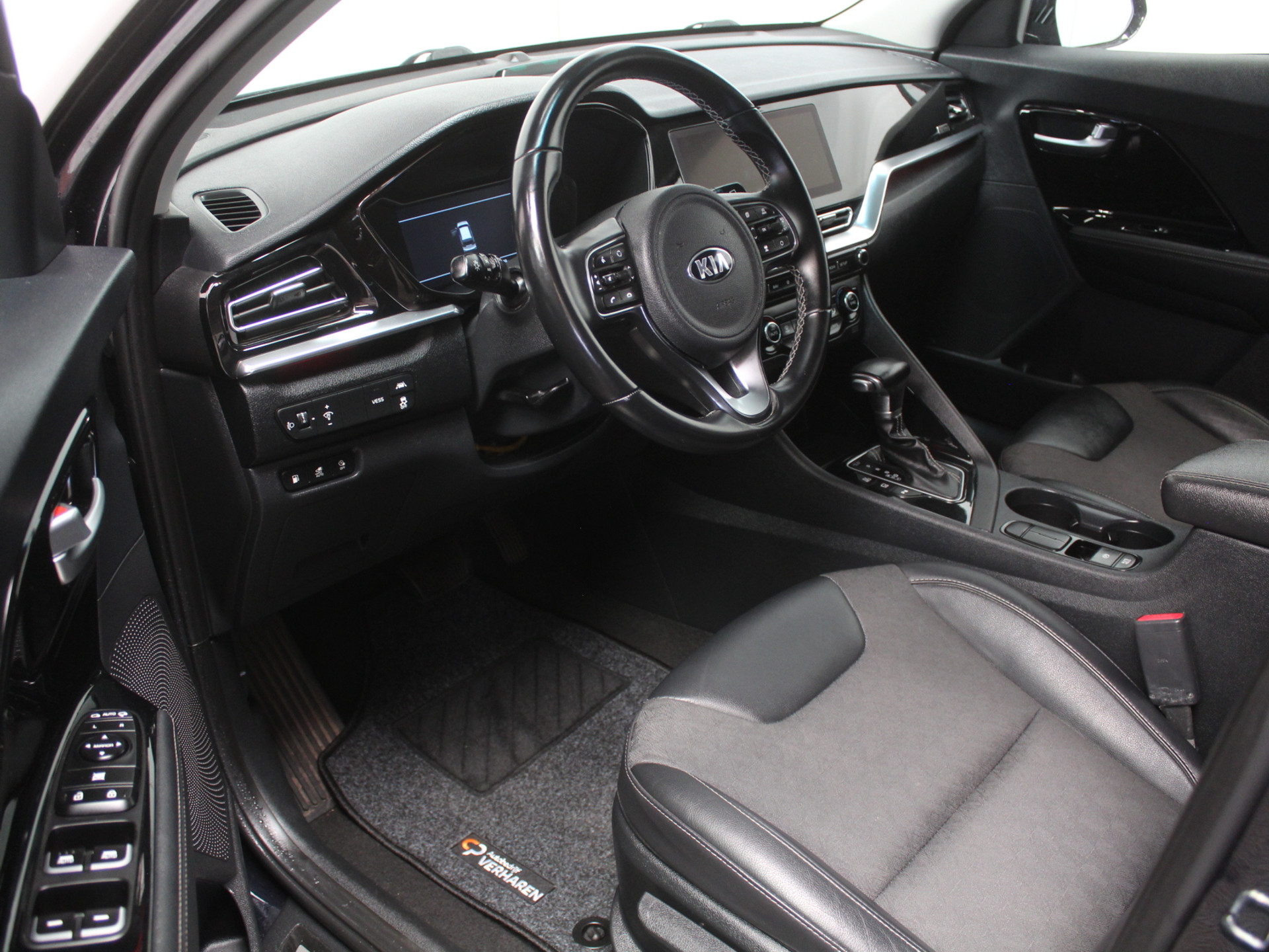 Kia Niro 1.6 GDi PHEV DynamicLine CARPLAY | CAMERA | CLIMATE | LED | DAB | ADAPCRUISE | LMV16 | NAVI | LEER/STOF 55345746-0.jpg | Autobedrijf Verharen