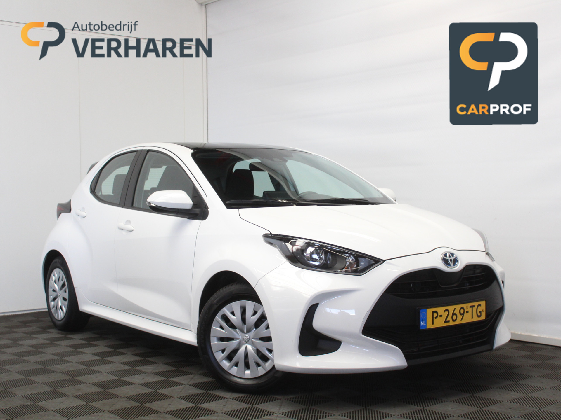 Toyota Yaris 1.5 Hybrid Active NAVI | CARPLAY | AUTOMAAT | ADAPCRUISE | AFNBTREKHAAK | LED | CLIMATE | CAMERA 56699278-0.jpg | Autobedrijf Verharen