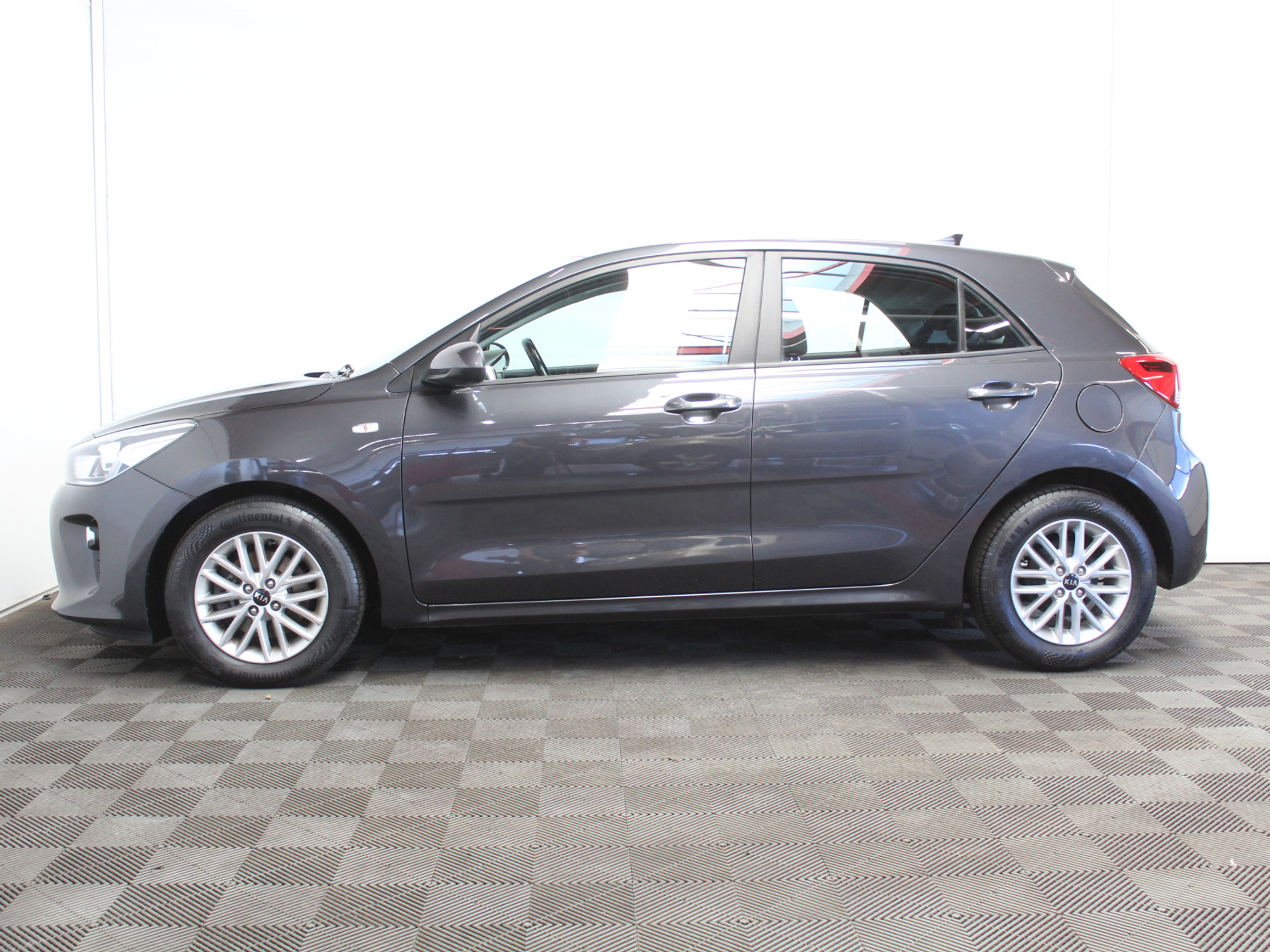 Kia Rio 1.0 TGDI DynamicLine AIRCO | CRUISE | LED | NAVI | CARPLAY | DAB | LMV15 | CAMERA | PDC 57369096-0.jpg | Autobedrijf Verharen